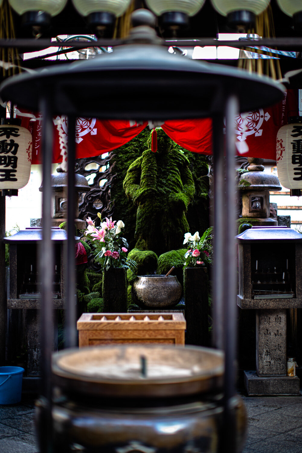 彫刻・オブジェ SHIBUYA_047 Hidden Shrines of Osaka - Hozenji Yokocho — Style for Wanderlust